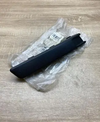 Volkswagen PASSAT B6 Front bumper corner part panel trim 3C0807646