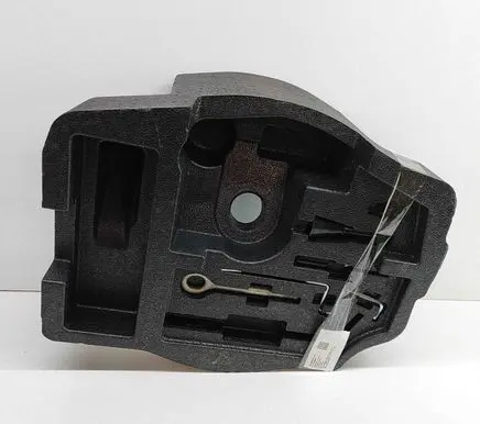 Maserati Ghibli Other trunk/boot trim element 675000537 675000775