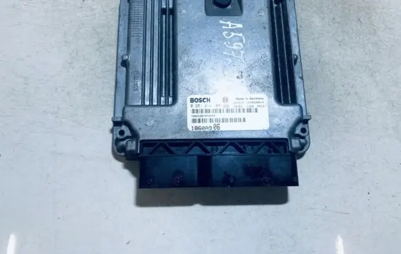 Mitsubishi Outlander Engine control unit/module 1860a906 0281014108