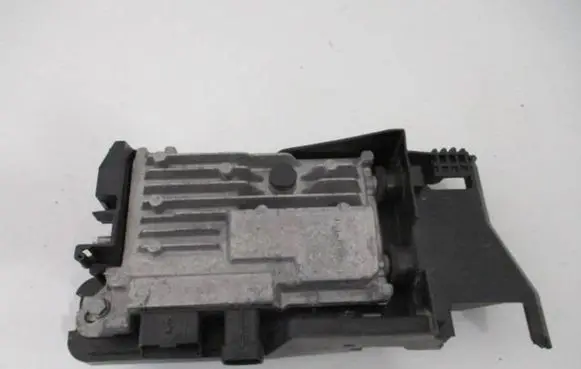 Peugeot 308 Start/Stop control module 9810858380