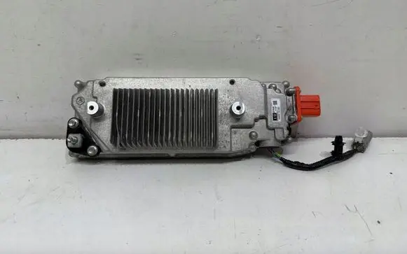Toyota RAV 4 (XA50) Voltage converter inverter G927042060