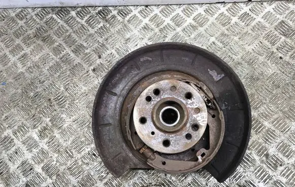 Mercedes-Benz ML W164 Rear wheel hub