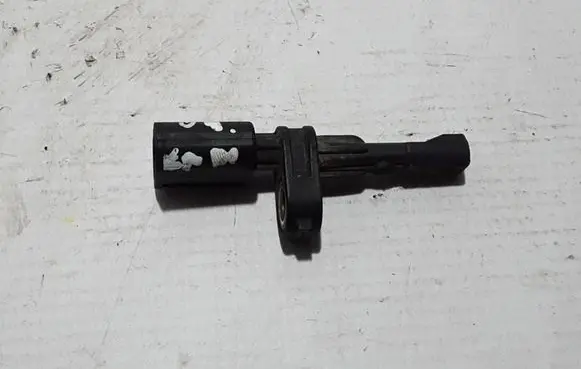 Volkswagen Caddy ABS rear brake sensor 2K0927807