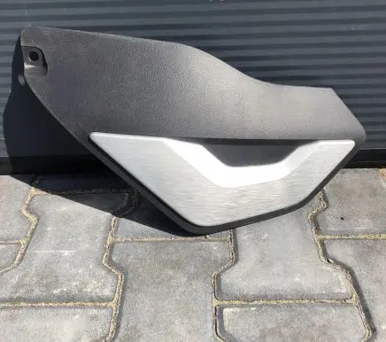 Dacia Duster II Dashboard center trim panel 689200724R