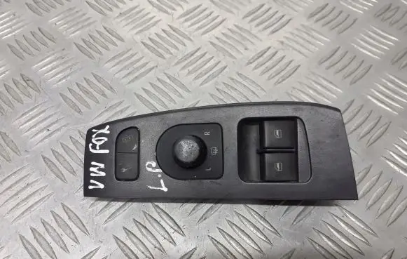 Volkswagen Fox Electric window control switch 5Z0867171A