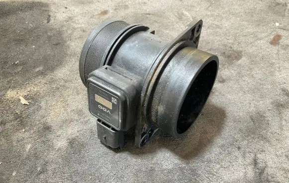Land Rover Discovery 4 - LR4 Mass air flow meter 5WK97011Z 004069042 0003460