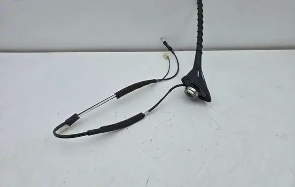 Toyota Prius (XW20) Radio antenna 8630047040 E01611