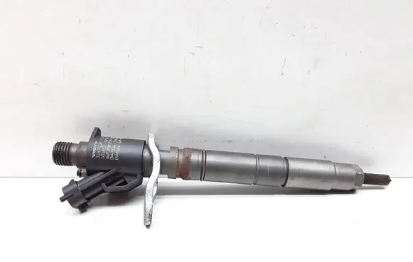 Volvo XC60 Fuel injector 31303238 0445116046