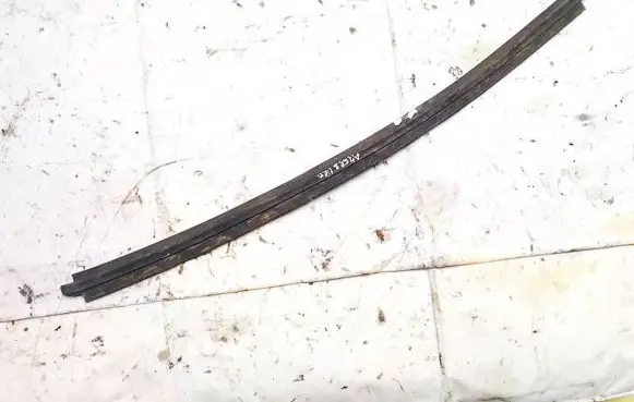 Citroen Xsara Picasso Front door glass trim molding 