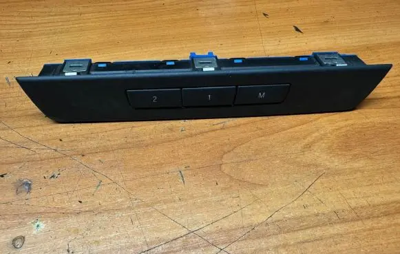 BMW 7 F01 F02 F03 F04 Seat memory switch 9215813 28227071 SZ1009011299