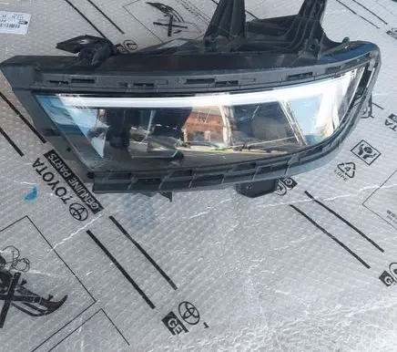 Opel Astra L Spotlight 