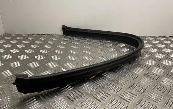 BMW 5 F10 F11 Engine compartment rubber 