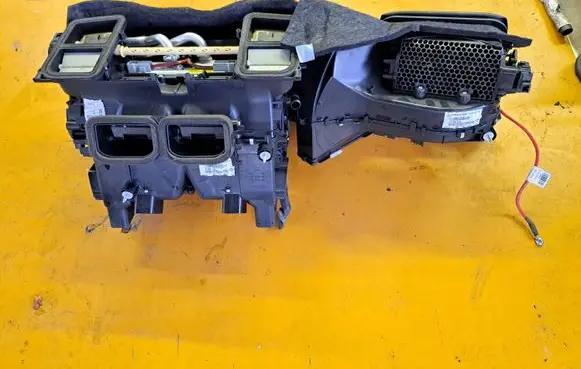 Mercedes-Benz E W212 Interior heater climate box assembly A2128305160 A2048300461