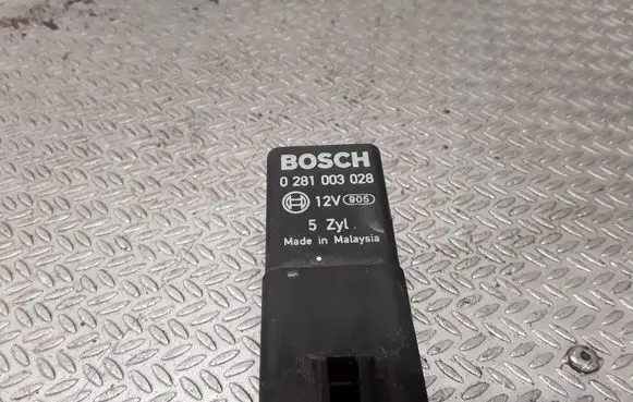 Volkswagen Crafter Glow plug pre-heat relay 0281003028 07Z907281