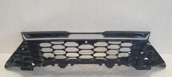 KIA Sportage Front bumper upper radiator grill