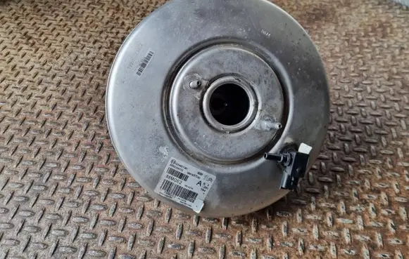 Opel Grandland X Brake booster 9807687080 0204821381