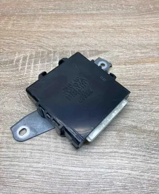 Toyota Prius (XW20) Keyless (KESSY) go control unit/module 8999047020 2325000072