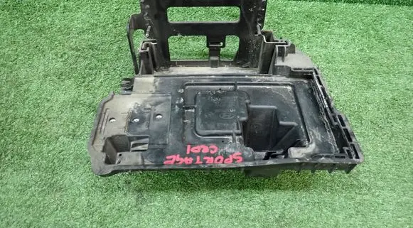 KIA Sportage Battery tray 37150N7000