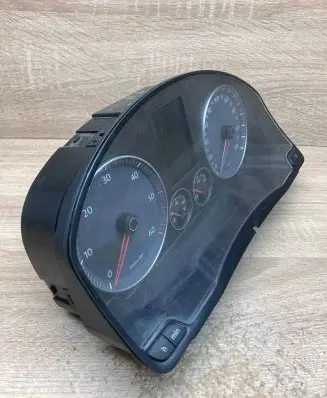Volkswagen Golf V Speedometer (instrument cluster) 1K0920874B LHD