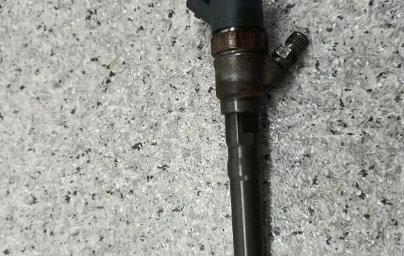 Hyundai Tucson JM Fuel injector