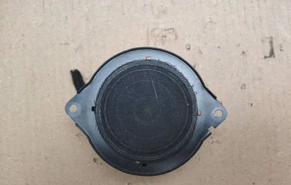 Dodge Journey Panel speaker 04749264AA