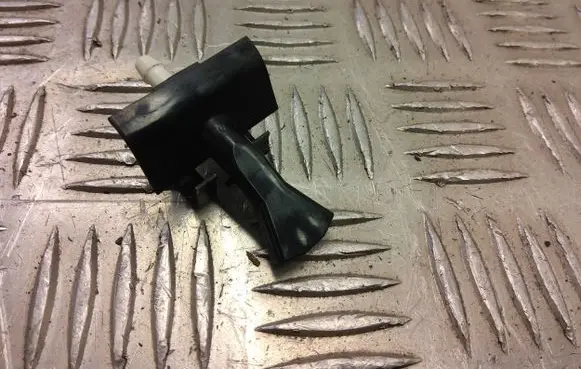 Mitsubishi Outlander Windshield washer spray nozzle 