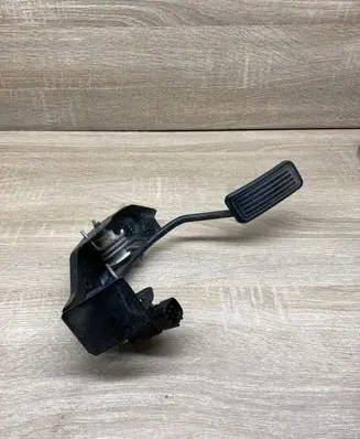 Toyota Avensis Verso Accelerator throttle pedal 7811135030