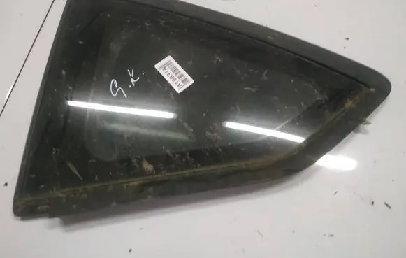 Citroen C4 I Rear side window as2