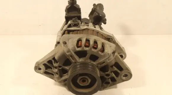 KIA Ceed Generator/alternator 373002B101
