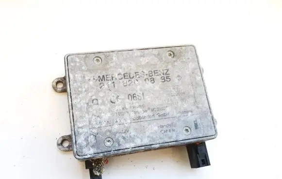 Mercedes-Benz C W203 Antenna control unit 2038201785