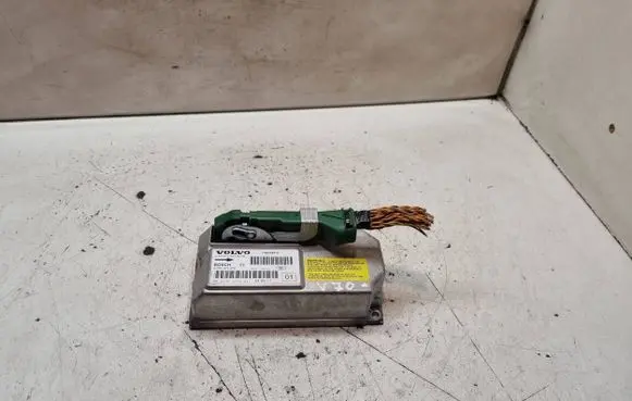Volvo V70 Airbag control unit/module 0285001456 P30658912