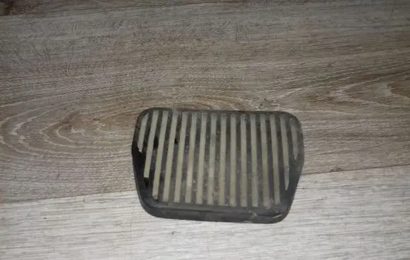 Volvo V70 Brake pedal 3516078