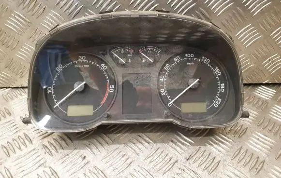 Skoda Octavia Mk1 (1U) Speedometer (instrument cluster) 1U0920811F
