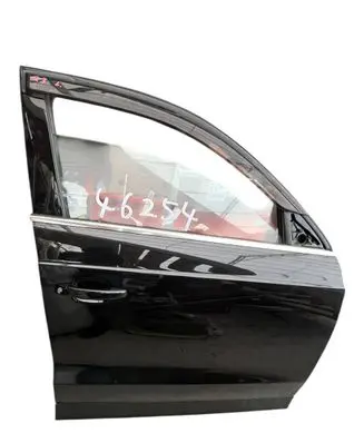 Audi Q3 8U Front door