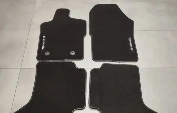 Volkswagen Amarok II Car floor mat set N1XBE130B48GA