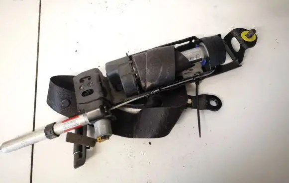 Volvo V50 Front seatbelt 30615571