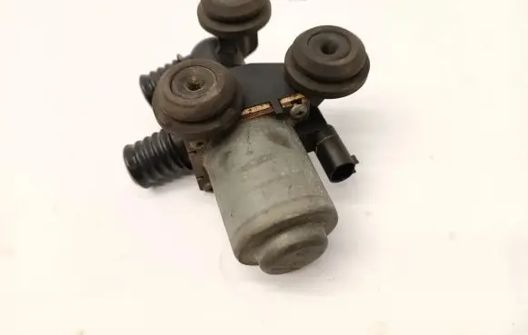 BMW 3 E46 Coolant heater control valve 6411836980507 1147412144