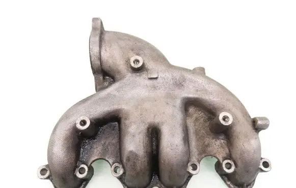 Volkswagen PASSAT B5.5 Intake manifold 038129713AJ