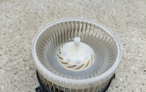 Chrysler Pacifica Heater fan/blower LB580003 20317