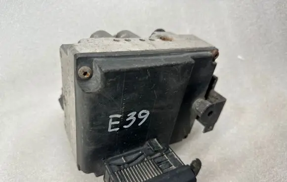 BMW 5 E39 ABS Pump 0265217000 34511090910