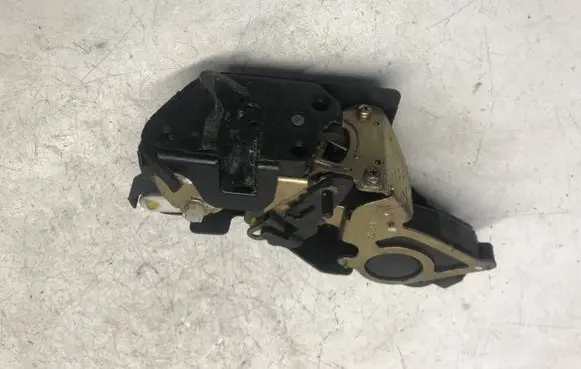 Hyundai Matrix Rear door lock