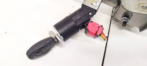 Dacia Sandero Ignition lock