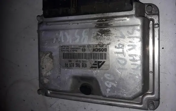 Volkswagen Sharan Engine control unit/module 0281012932