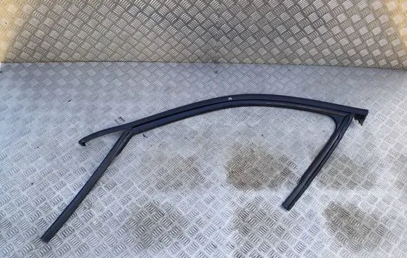 Audi Q2 - Rubber seal front door window/glass 81A837439B