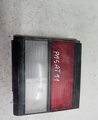 Volkswagen PASSAT B3 Tailgate rear/tail lights 333945107