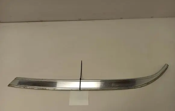 Mercedes-Benz COMPAKT W115 (C) pillar trim