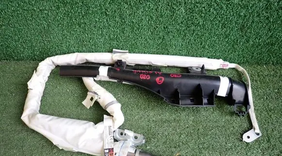 Toyota Yaris XP210 Roof airbag 