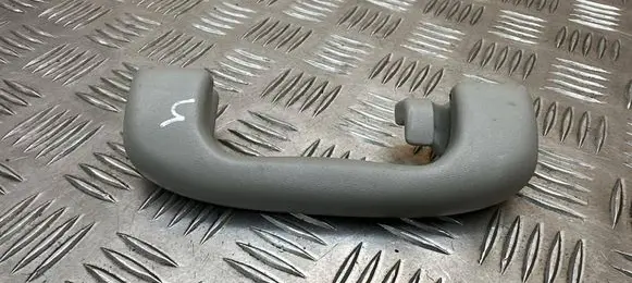 Opel Zafira C Rear interior roof grab handle