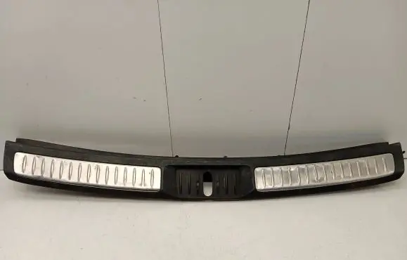 Toyota Avensis T270 Trunk/boot sill cover protection 5838705110