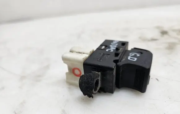 Subaru Outback Electric window control switch